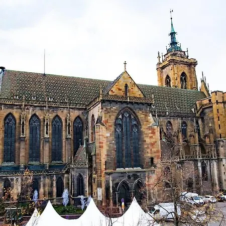 - Bm Hans - Modern And Cosy Apt With Cathedral View Апартаменты *